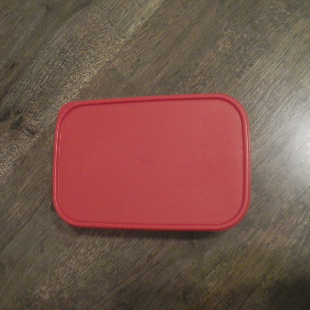 Tupperware‎ Red Lid Container Rectangular Food Storage 2 Liter